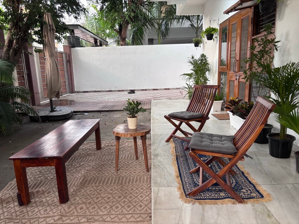 Sarah's home photo 8