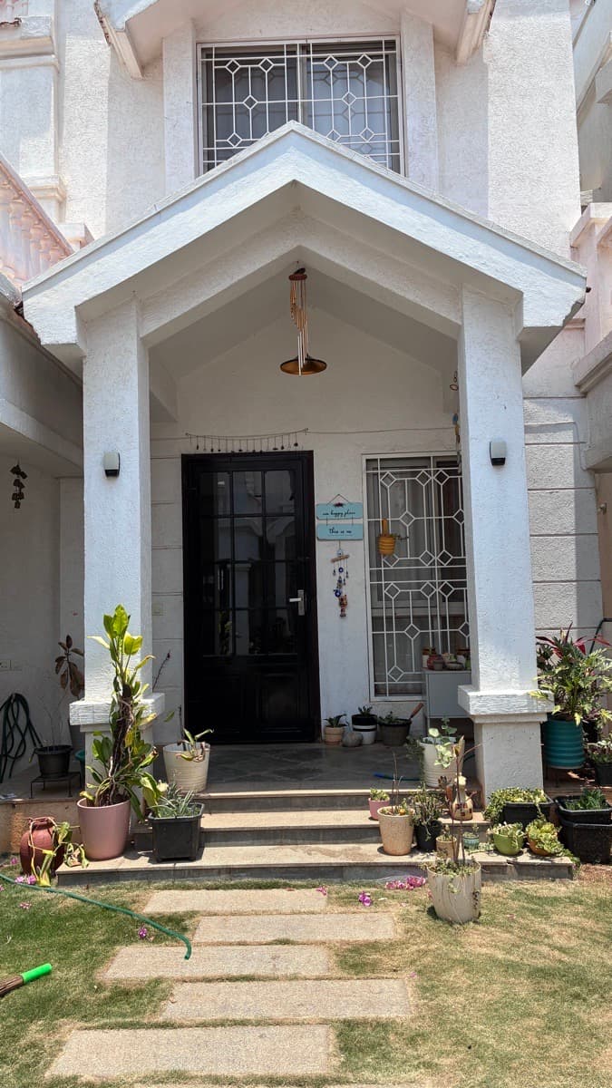 Divya's home photo 3