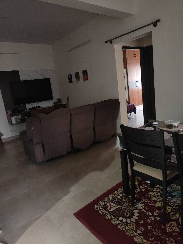 Rakhi's home photo 6