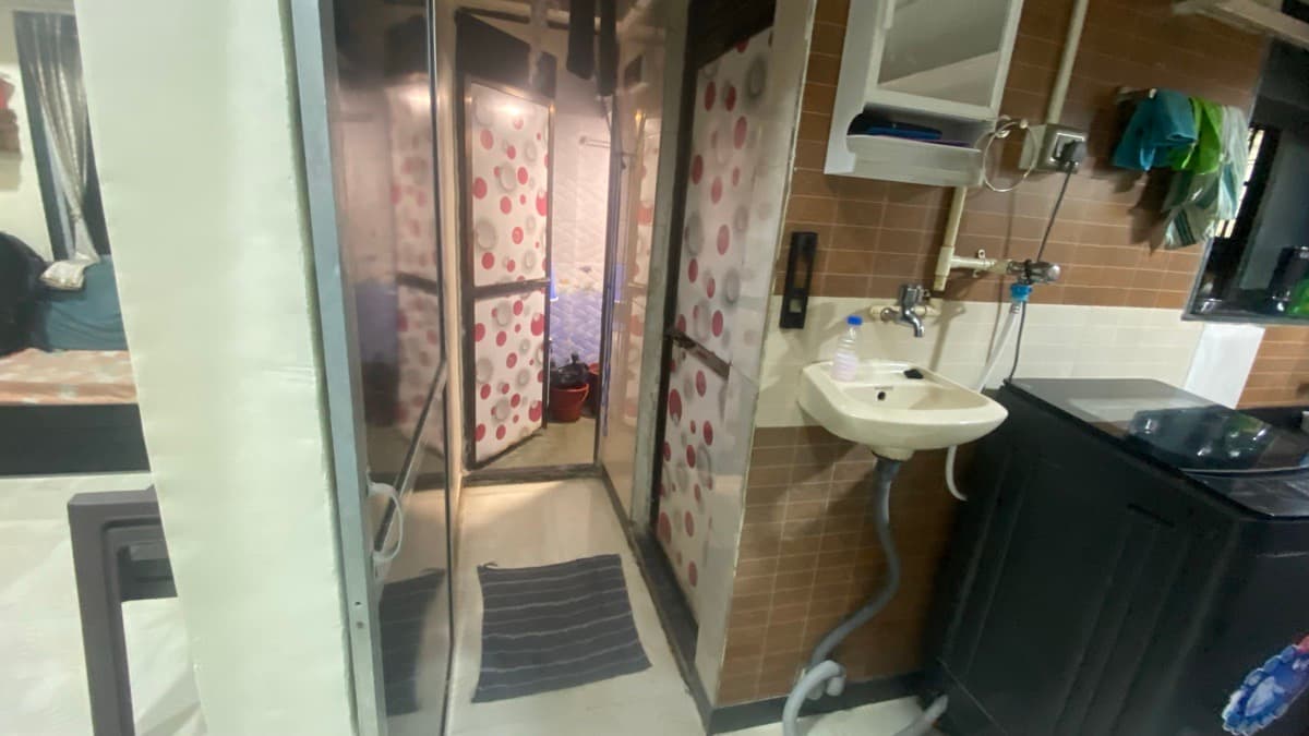 Vinisha's home photo 4