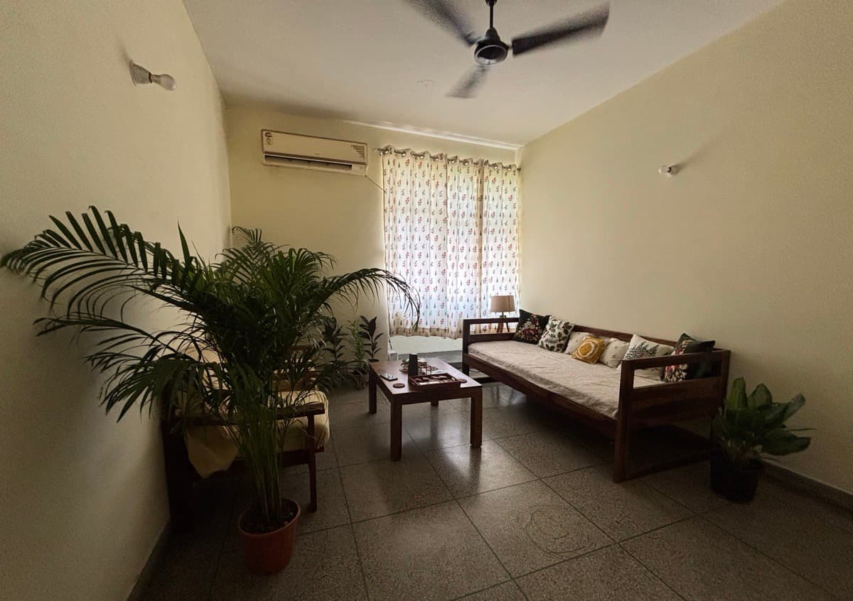 Surbhi's home photo 1