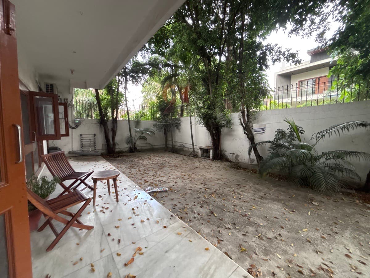 Sarah's home photo 2