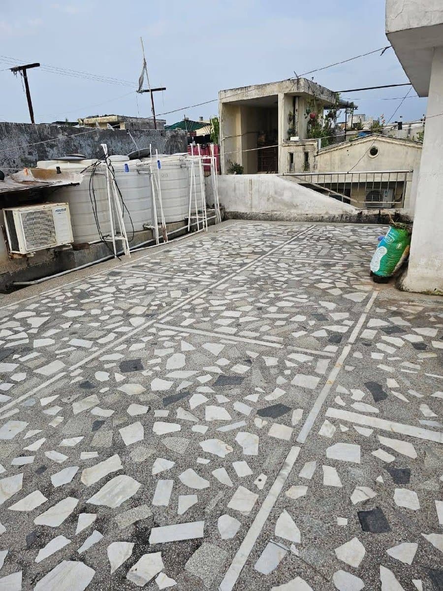 Sharon's home photo 7