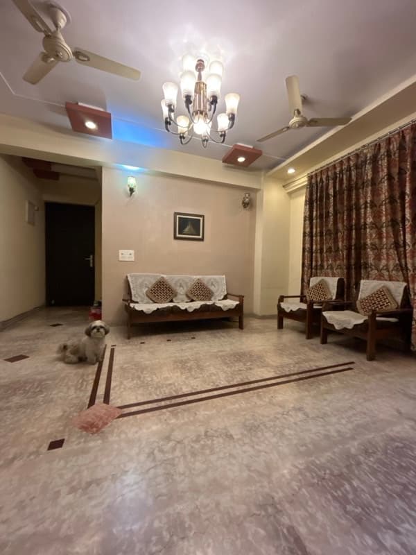 Shreya's home photo 6