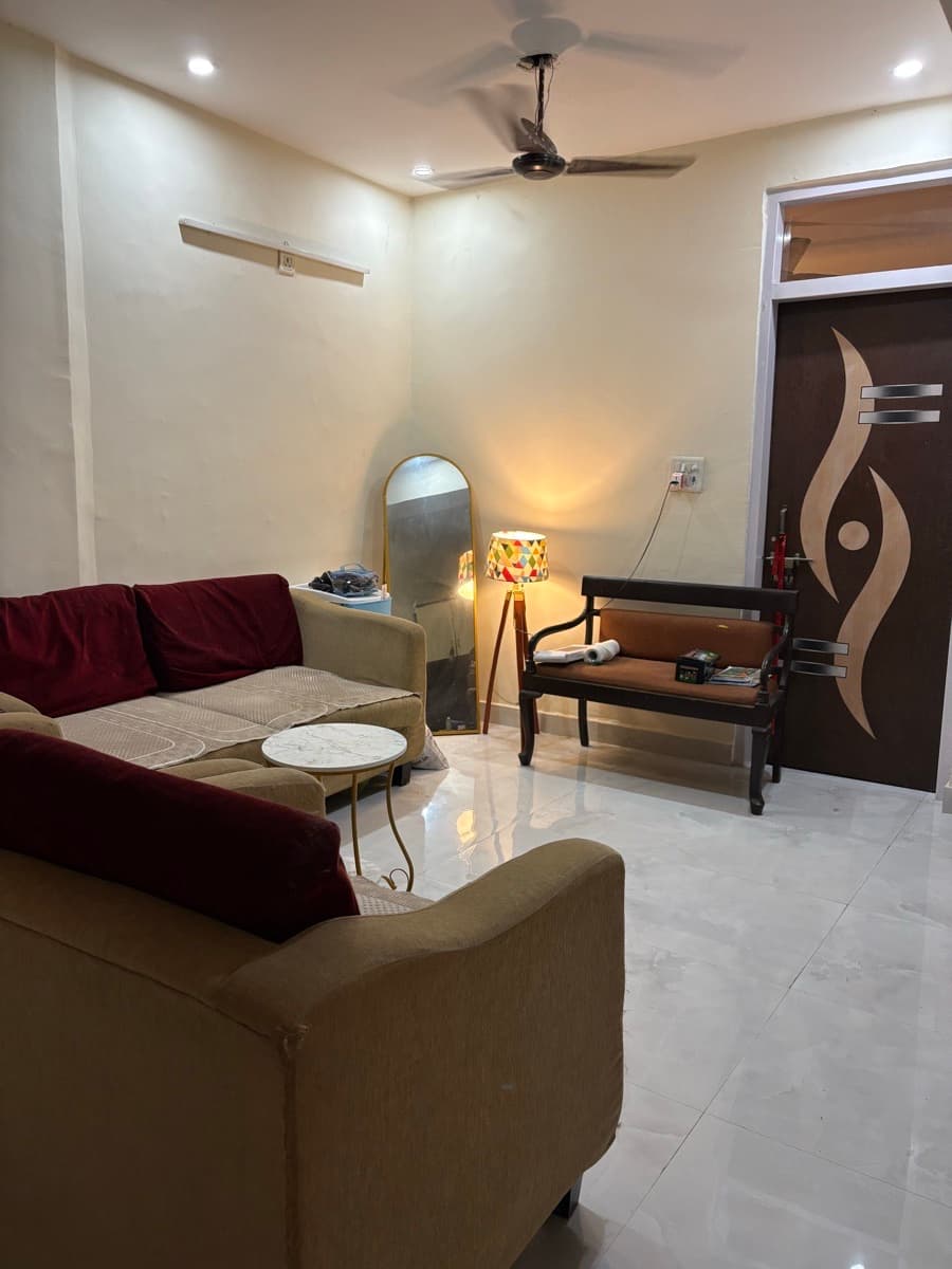 Ayushi's home photo 1
