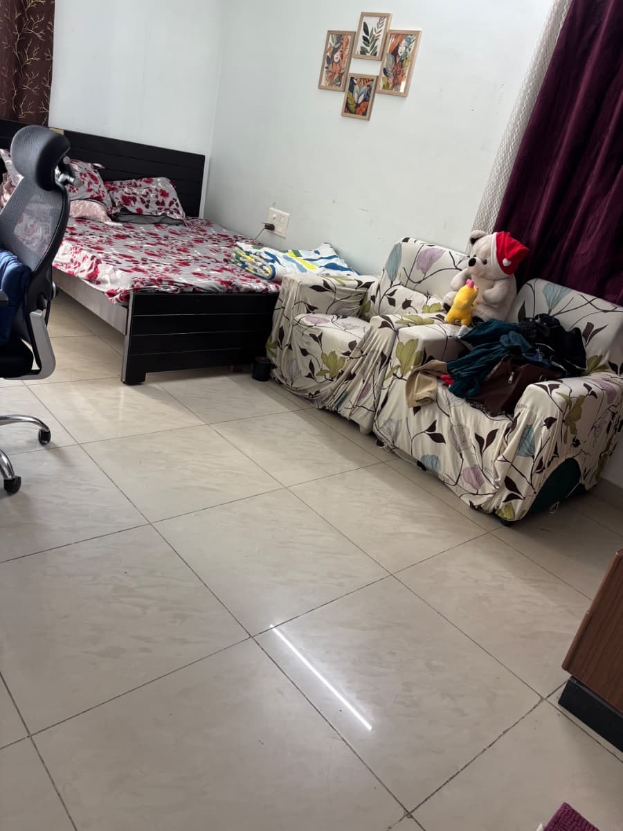Simran's home photo 3