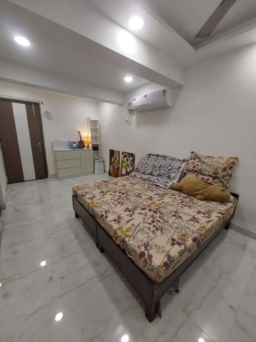 Meenakshi's home photo 2